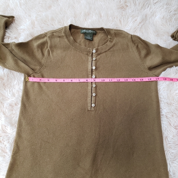 💕3/$10💕 eddie bauer sweater medium - Picture 9 of 11